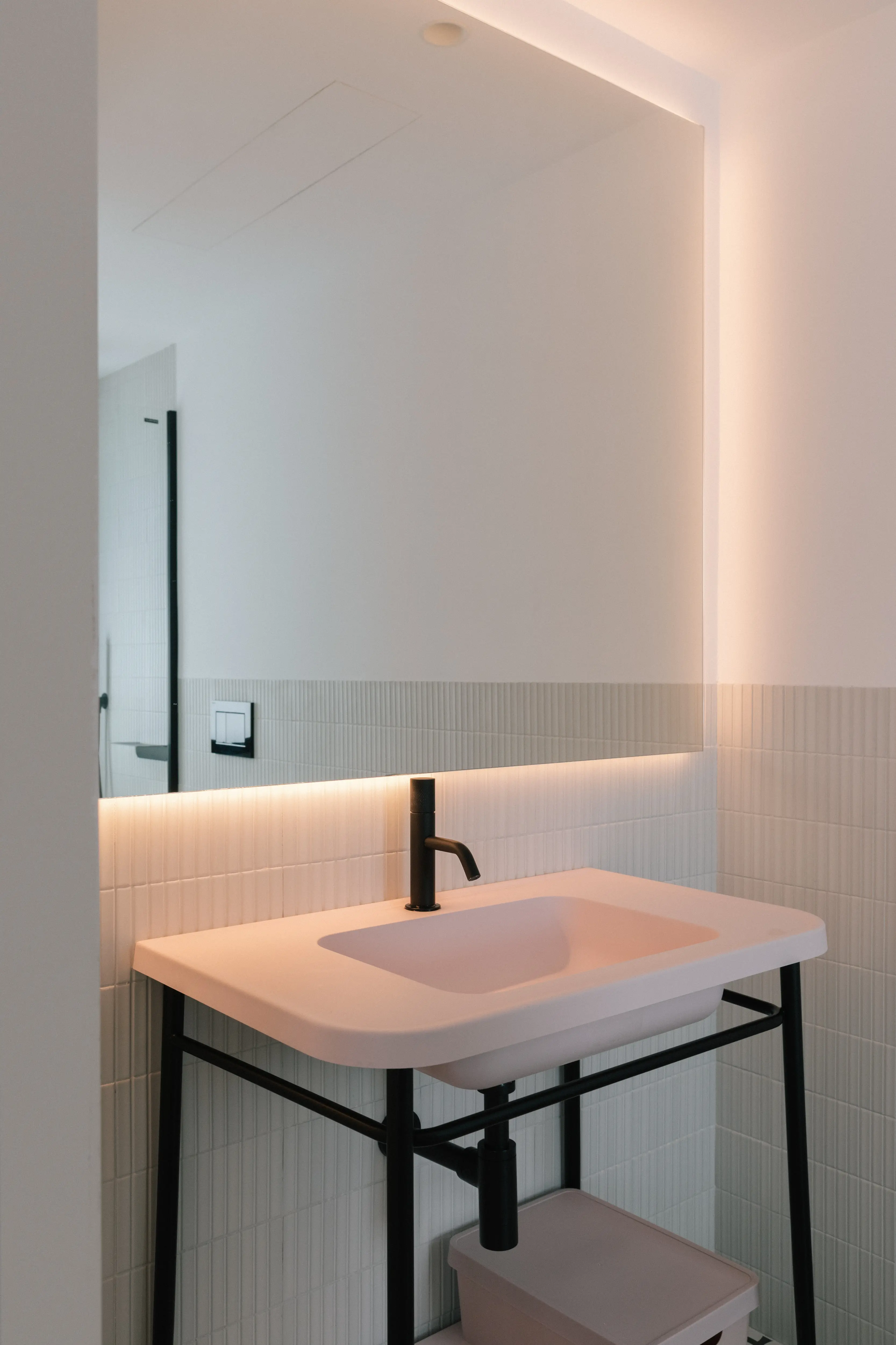 Reforma de baño detail in Campolivar Valencia image 51
