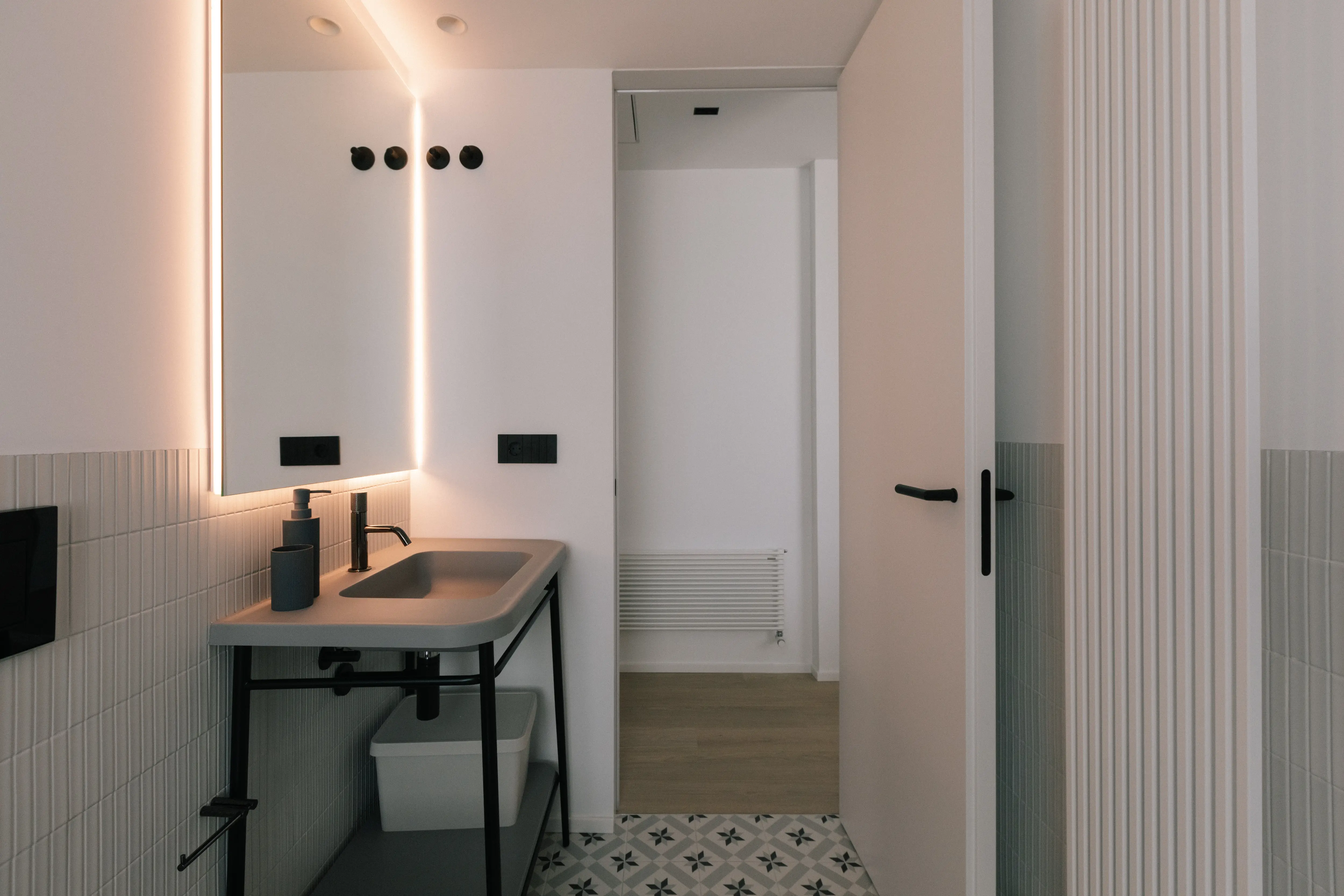 Reforma de baño detail in Campolivar Valencia image 59
